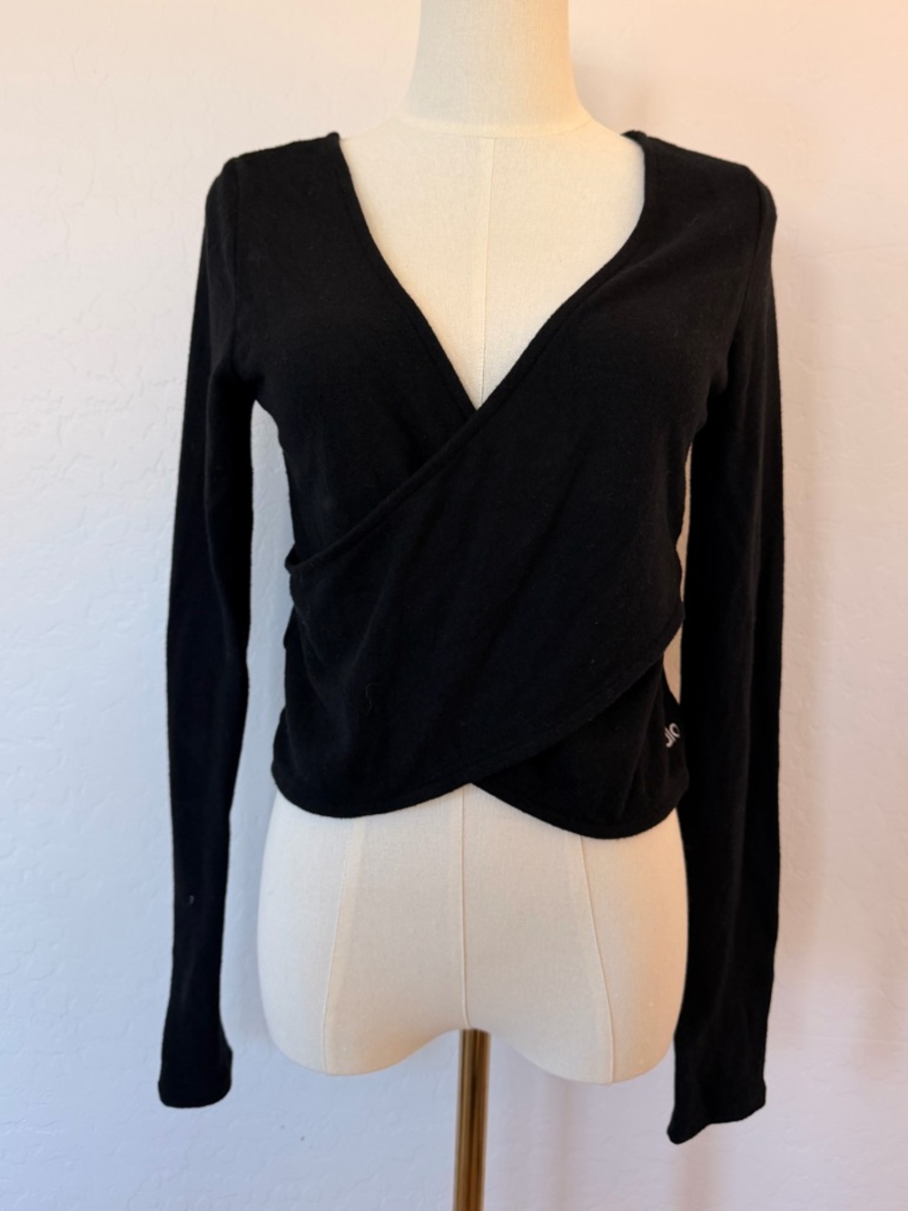 Alo Yoga Amelia Luxe Wrap-Effect Stretch-Knit Top size large